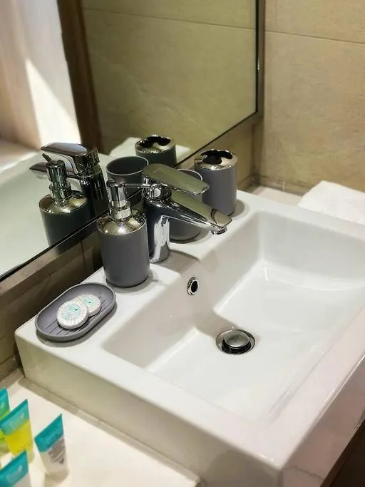 Naseem Modern Comforts 1-Bedroom Retreat In Meydan Dubai Apartment