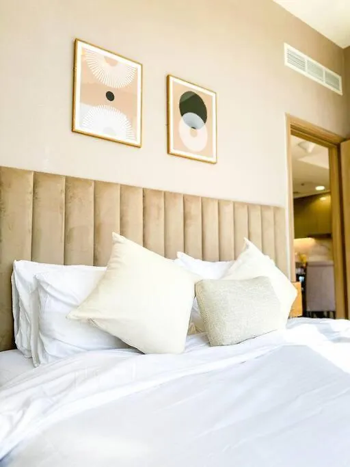 Naseem Modern Comforts 1-Bedroom Retreat In Meydan Dubai Emirati Arabi Uniti